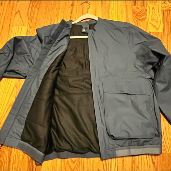 LULU LEMON LIGHTWEIGHT COAT !!! Worn once - Picture 1 of 6